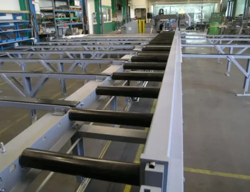 Cross conveyor systems for saws